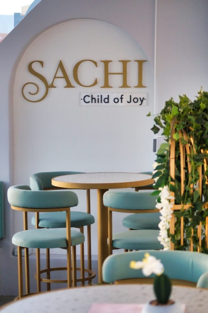 Sachi Cocktail & Brunch Bistro Santorini
